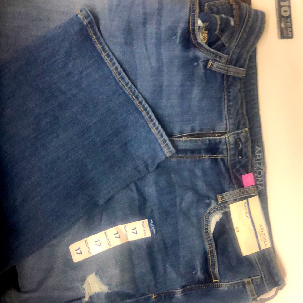 New with tags Arizona jeans